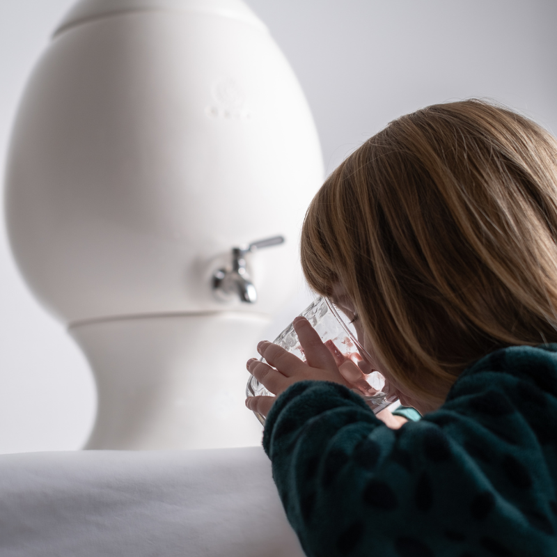 Fontaine à eau filtrante par gravité OKYO