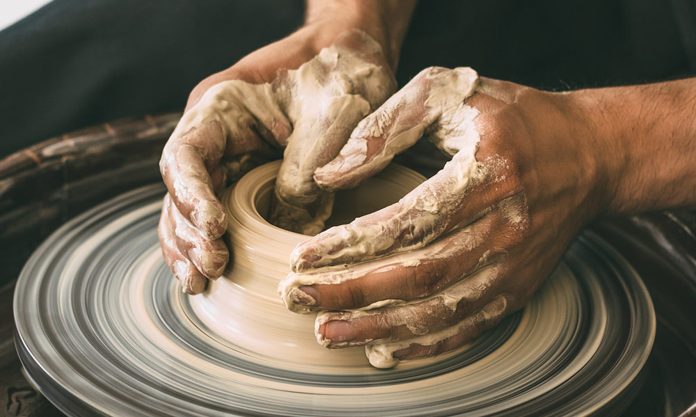 Fabriquées à la main, au Portugal, les fontaines OKYO valorisent un savoir faire ancestral.